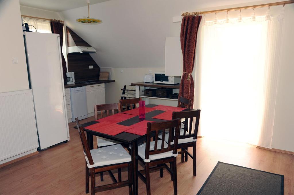 Arany Szolo Wellness Apartmanhaz Hévíz Pokoj fotografie